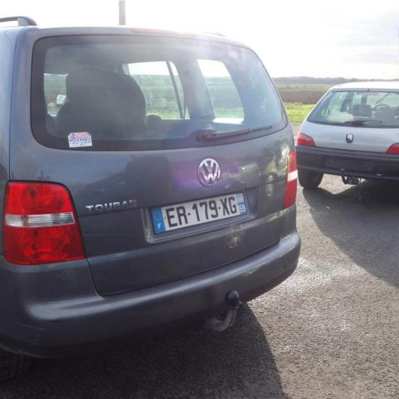 Pretensionneur de ceinture avant droit VOLKSWAGEN TOURAN 1 Photo n°7