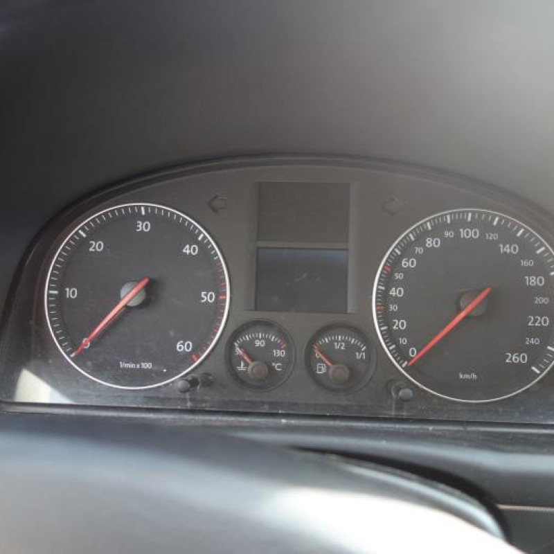 Pretensionneur de ceinture avant droit VOLKSWAGEN TOURAN 1 Photo n°10