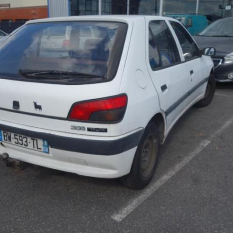 Ceinture arriere droit PEUGEOT 306 Photo n°7