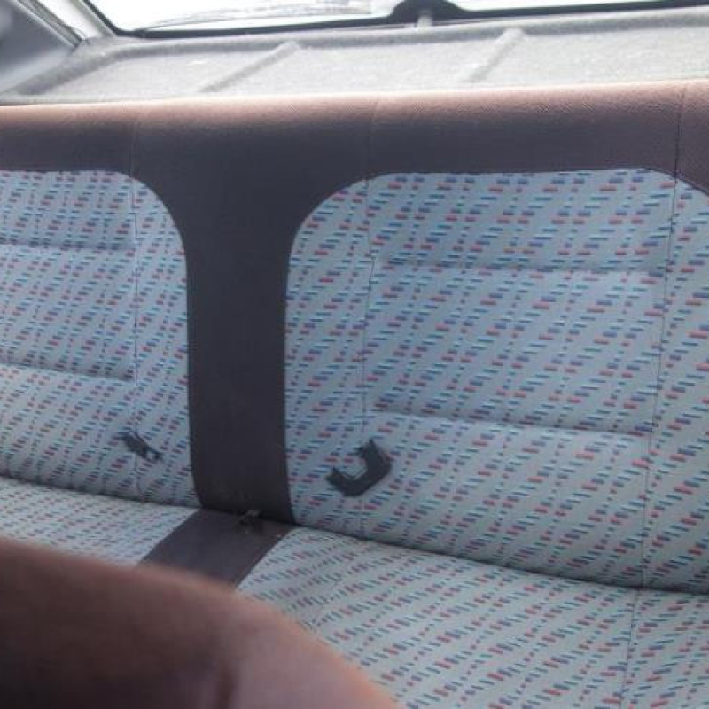 Ceinture arriere droit PEUGEOT 306 Photo n°9