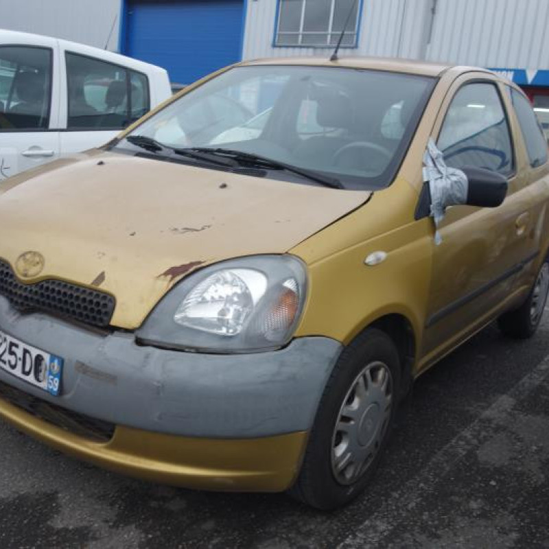 Feu arriere principal droit (feux) TOYOTA YARIS 1 Photo n°4