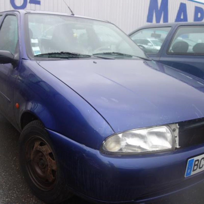 Trappe d'essence FORD FIESTA 4 Photo n°4