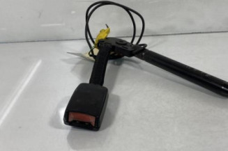 Pretensionneur de ceinture avant droit FORD FIESTA 4