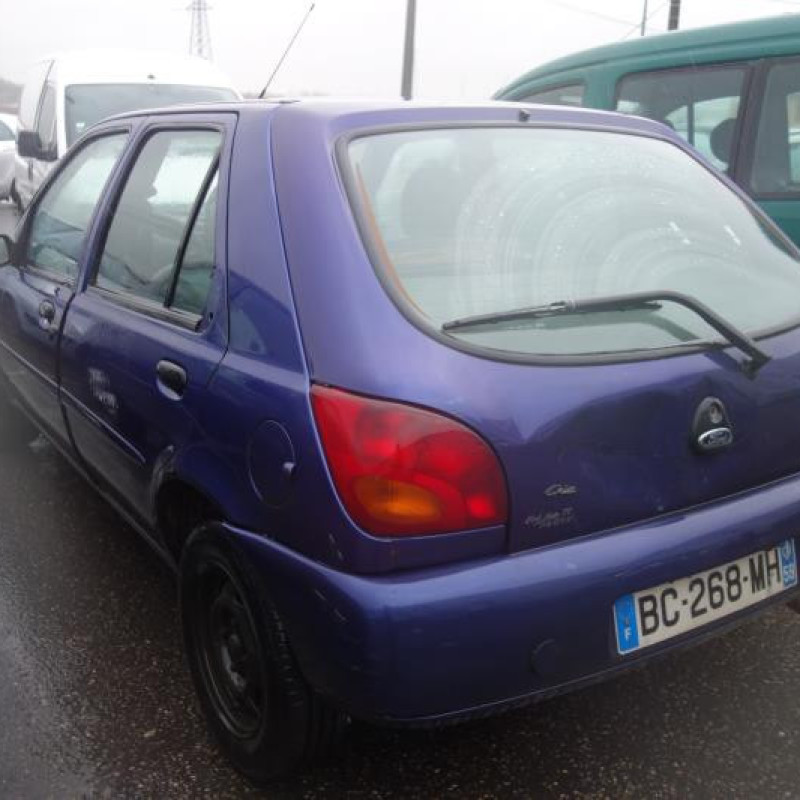 Pretensionneur de ceinture avant droit FORD FIESTA 4 Photo n°7