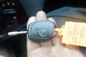 Pretensionneur de ceinture avant droit FORD FIESTA 4