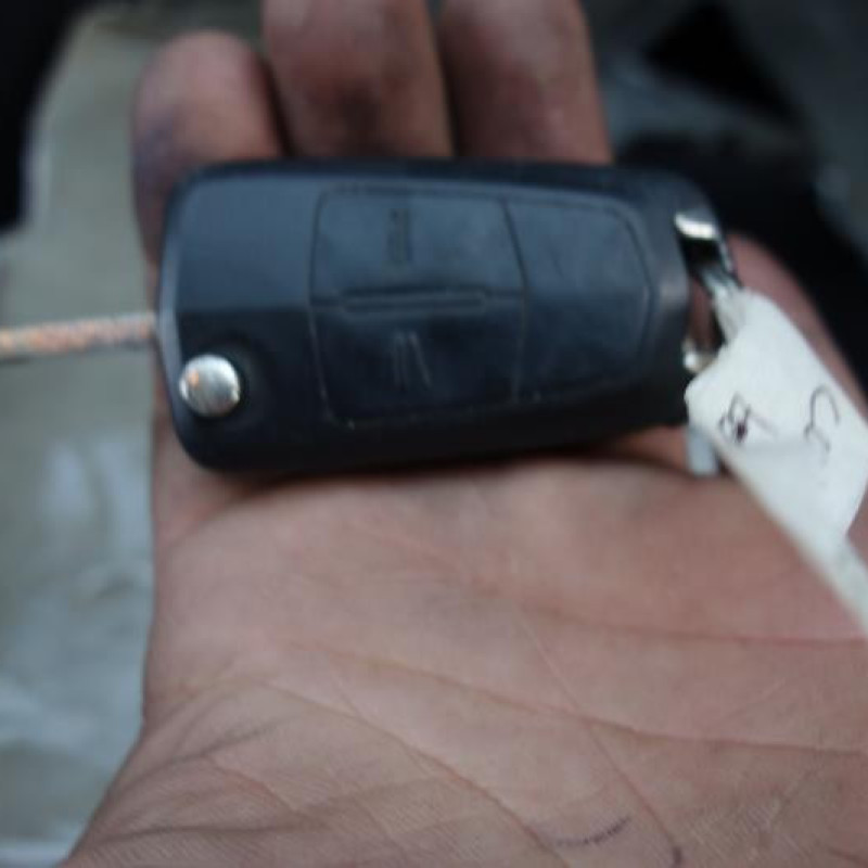 Air bag conducteur OPEL CORSA D Photo n°10