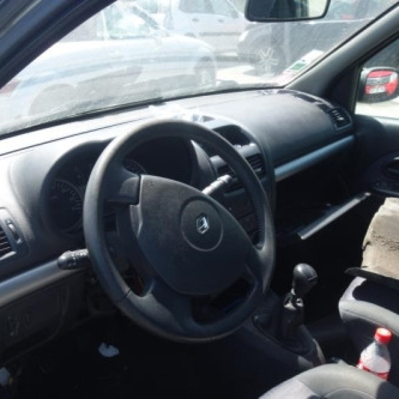 Etrier avant gauche (freinage) RENAULT CLIO 2 Photo n°5