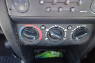 Etrier avant gauche (freinage) RENAULT CLIO 2
