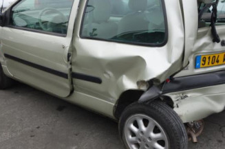 Tambour arriere gauche RENAULT TWINGO 1