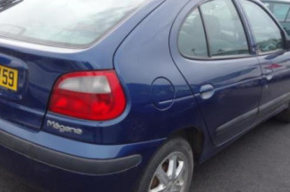 Porte avant droit RENAULT MEGANE 1