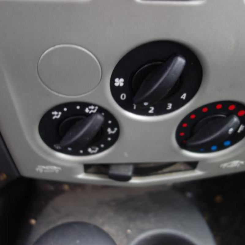 Air bag conducteur DACIA LOGAN 1 Photo n°6