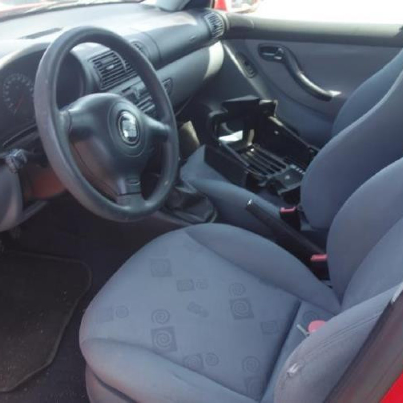 Ceinture arriere gauche SEAT LEON 1 Photo n°8