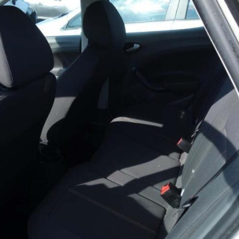 Malle/Hayon arriere SEAT IBIZA 4 Photo n°9