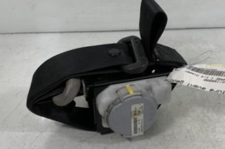 Pretensionneur de ceinture avant gauche TOYOTA YARIS 2