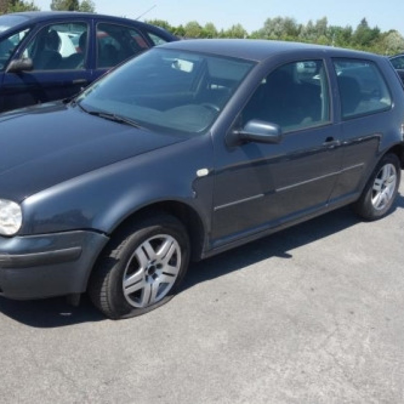 Pretensionneur de ceinture avant droit VOLKSWAGEN GOLF 4 Photo n°4