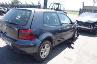 Pretensionneur de ceinture avant droit VOLKSWAGEN GOLF 4