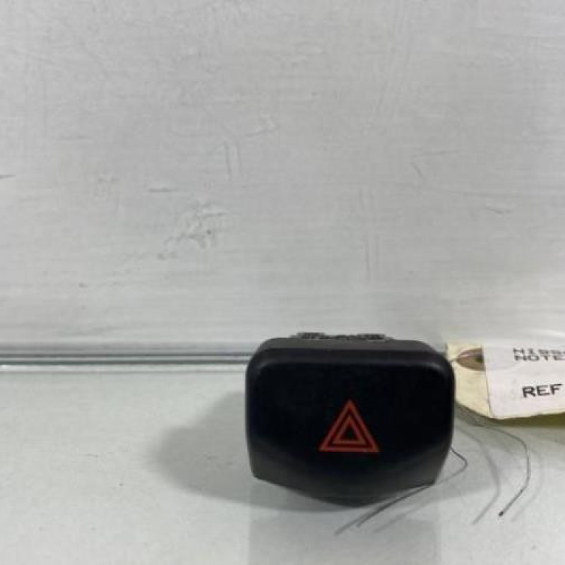 Bouton de warning NISSAN NOTE 1 Photo n°1