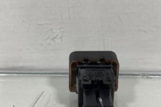 Bouton de warning NISSAN NOTE 1