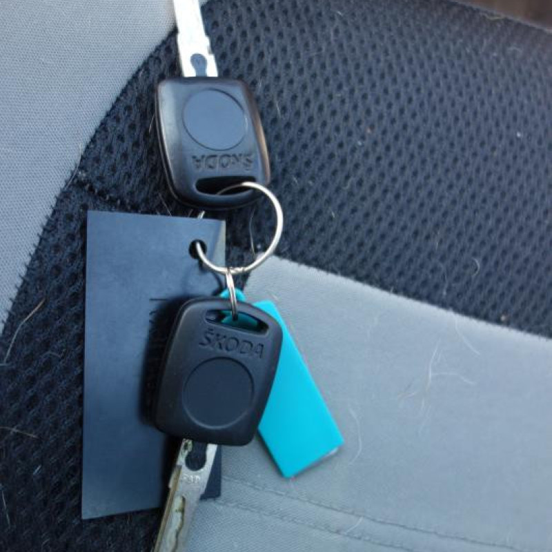 Attache ceinture avant droit SKODA OCTAVIA 1 Photo n°11