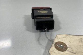 Bouton de warning KIA RIO 2