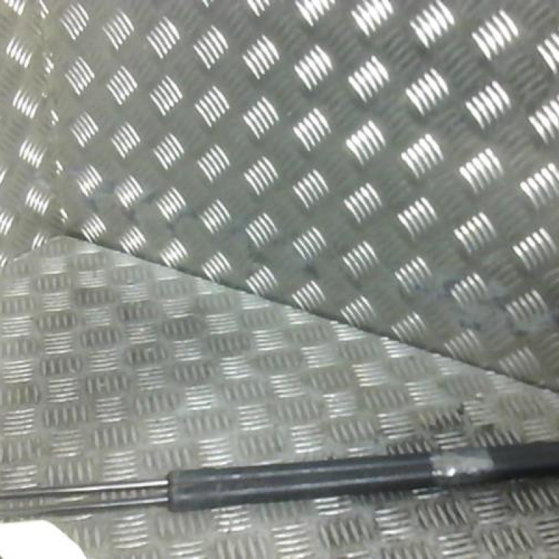 Verin de coffre NISSAN NOTE 1 Photo n°1