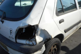 Serrure avant droit FORD FIESTA 4