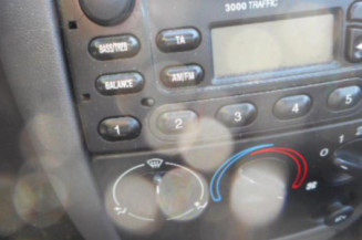 Serrure avant droit FORD FIESTA 4