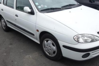 Ceinture arriere gauche RENAULT MEGANE 1