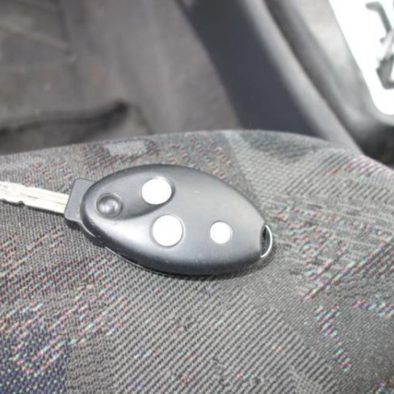 Charniere de capot CITROEN XSARA Photo n°15