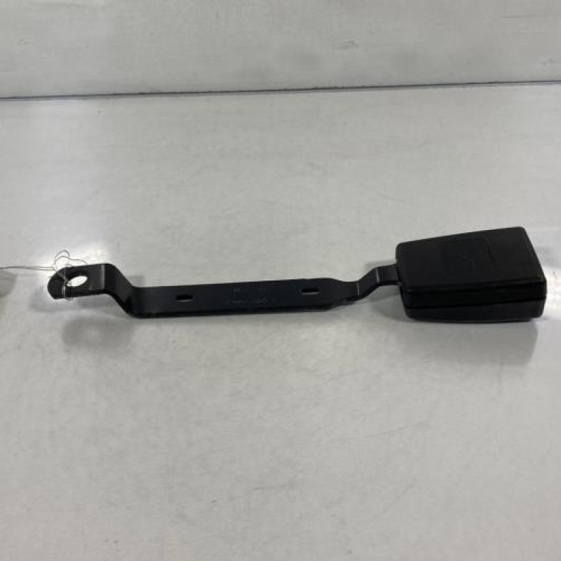 Attache ceinture avant droit SKODA FABIA 2 Photo n°3