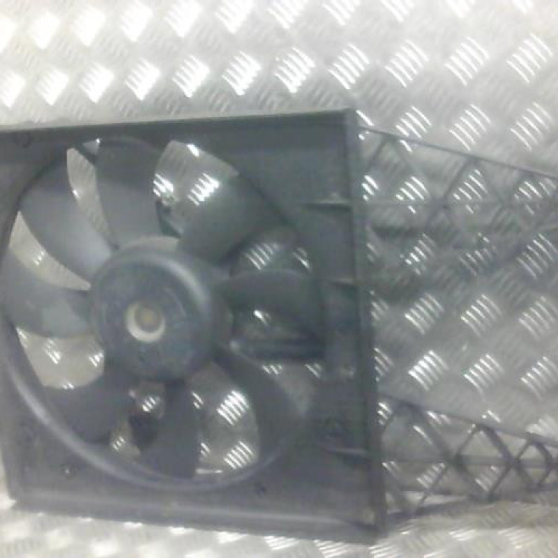 Moto ventilateur radiateur SKODA FABIA 2 Photo n°1