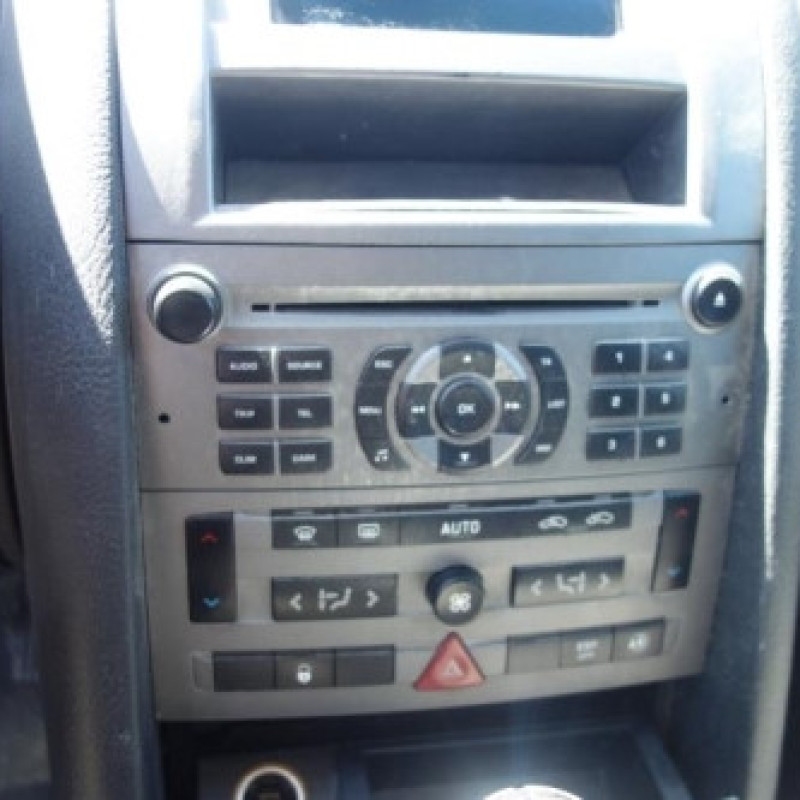 Moteur essuie glace avant droit PEUGEOT 407 Photo n°11