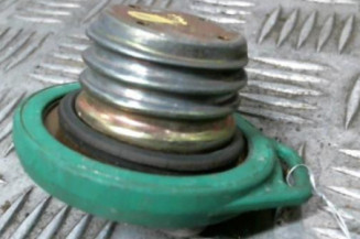Bouchon de carburant VOLVO 850