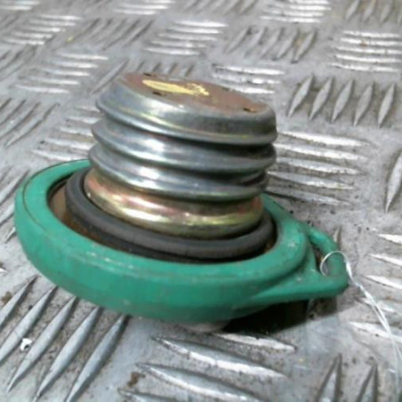 Bouchon de carburant VOLVO 850