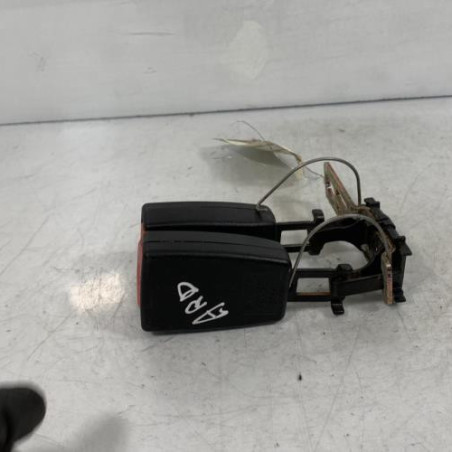 Attache ceinture arriere droit VOLVO 850