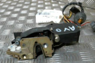 Serrure avant droit VOLVO 850 Photo n°1