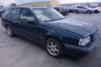 Serrure avant droit VOLVO 850