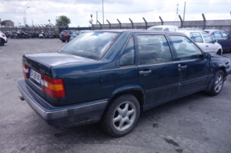 Serrure avant droit VOLVO 850
