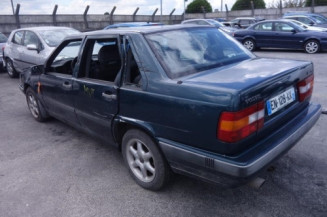 Serrure avant droit VOLVO 850