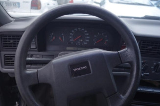 Serrure avant droit VOLVO 850