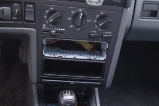 Serrure avant droit VOLVO 850