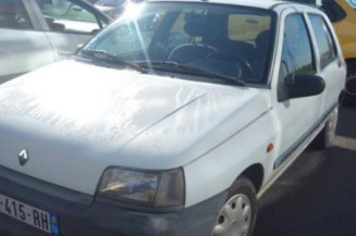 Pare choc avant RENAULT CLIO 1