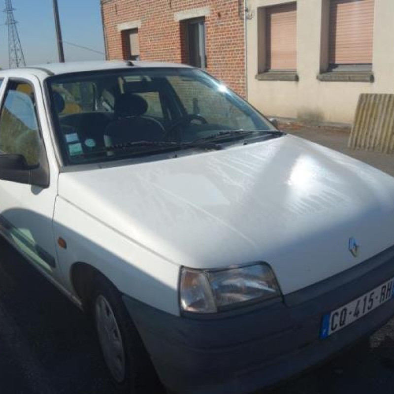 Pare choc avant RENAULT CLIO 1 Photo n°7