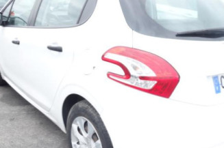 Trappe d'essence PEUGEOT 208 1