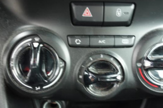 Trappe d'essence PEUGEOT 208 1