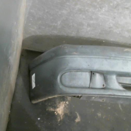 Pare choc avant RENAULT LAGUNA 1
