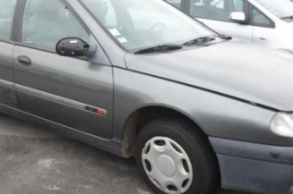 Pare choc avant RENAULT LAGUNA 1