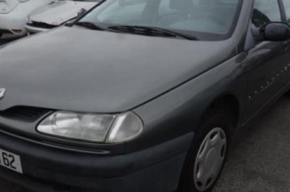 Pretensionneur de ceinture avant droit RENAULT LAGUNA 1