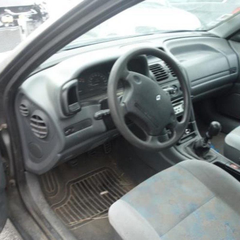Pretensionneur de ceinture avant droit RENAULT LAGUNA 1 Photo n°8