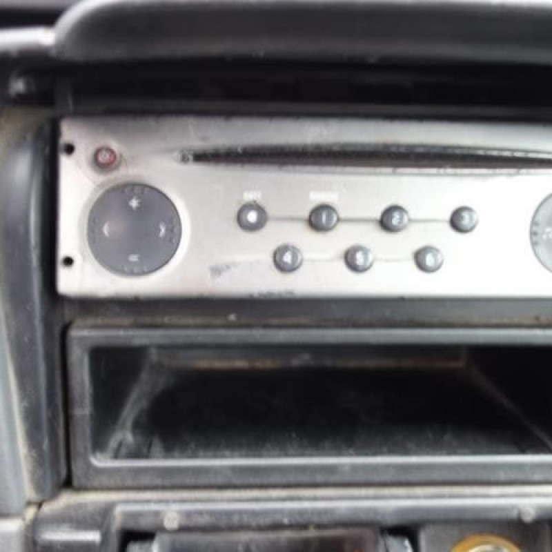 Pretensionneur de ceinture avant droit RENAULT LAGUNA 1 Photo n°9
